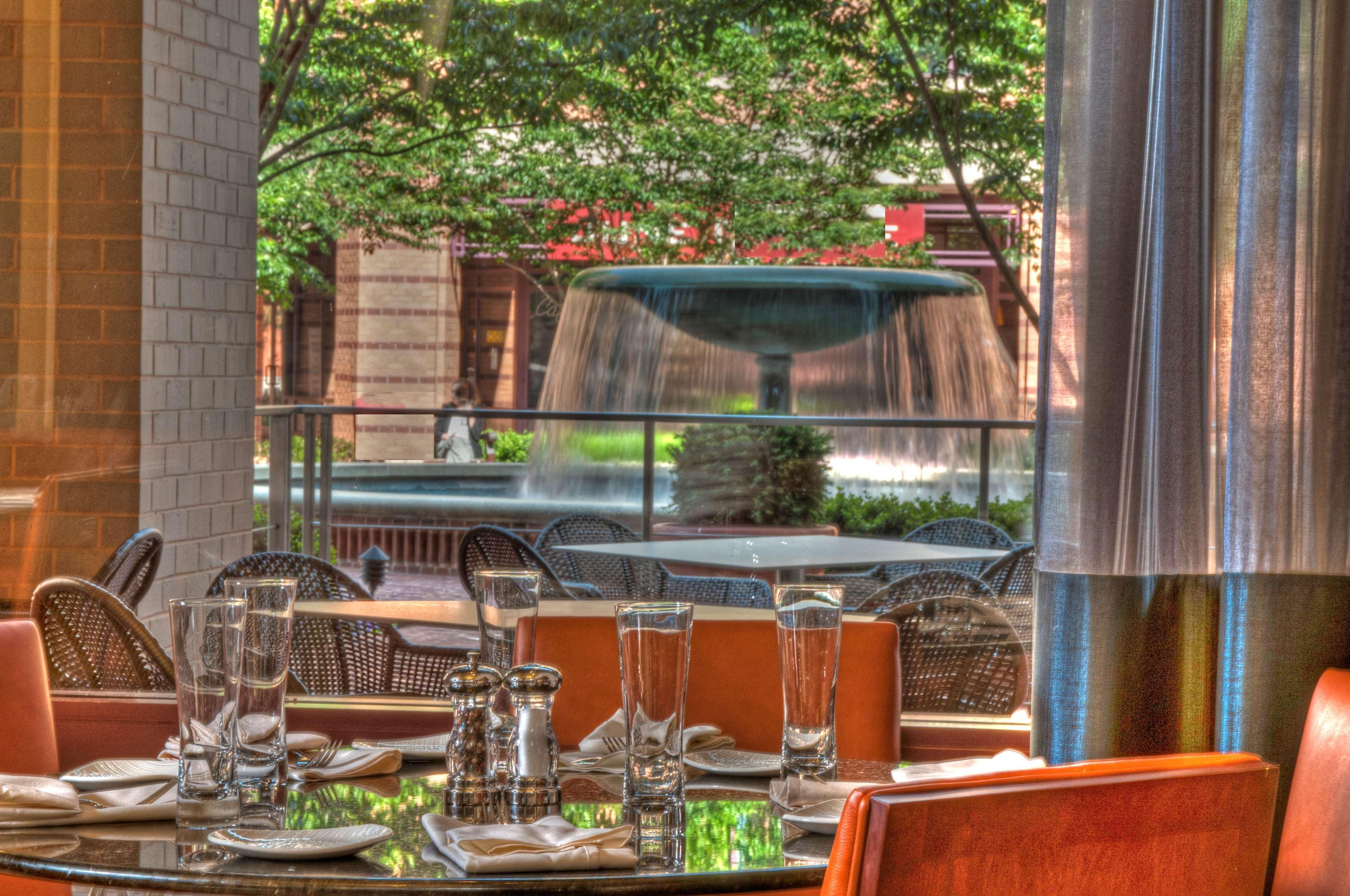 Embassy Suites By Hilton Alexandria Old Town Zewnętrze zdjęcie