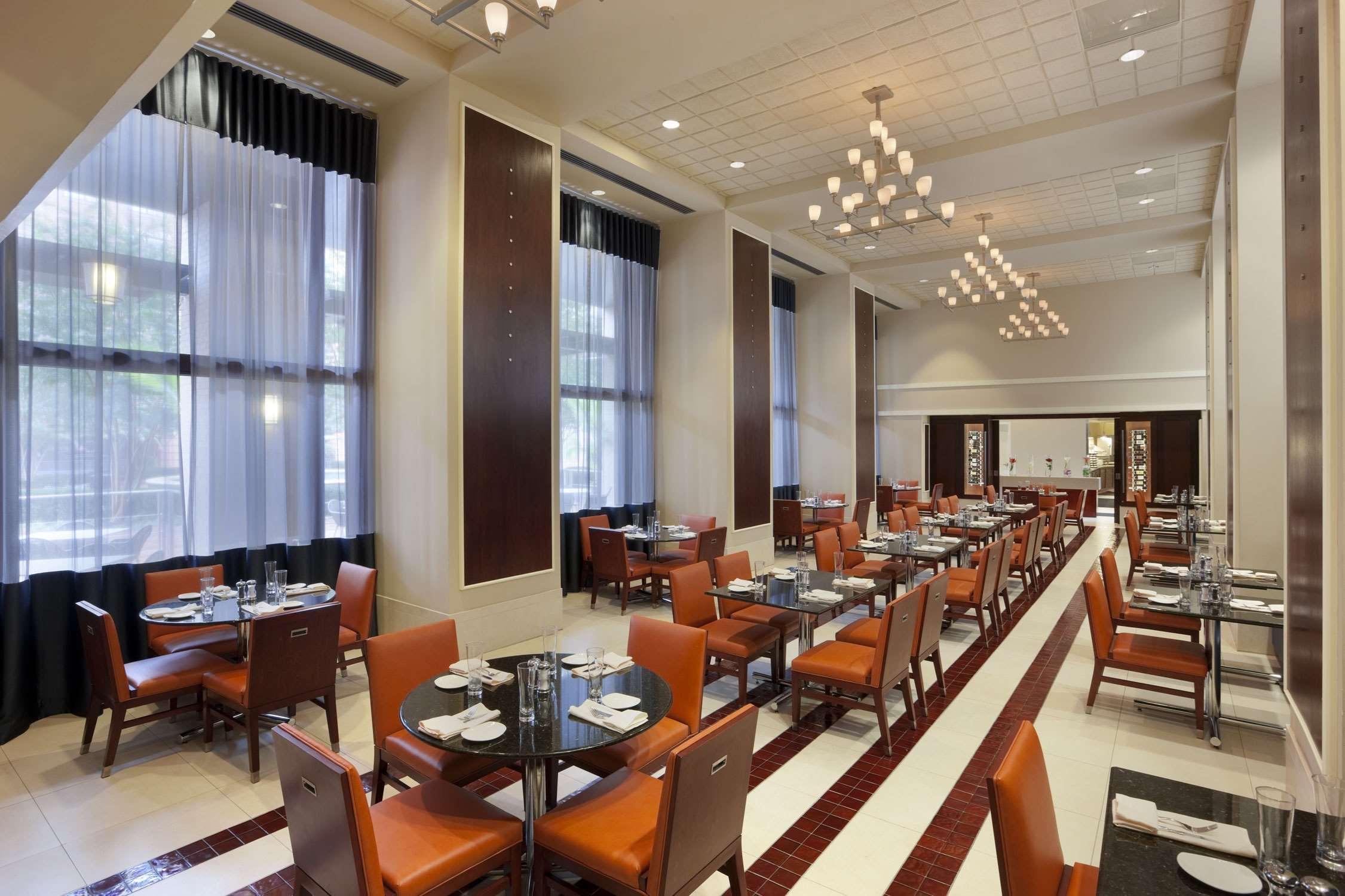 Embassy Suites By Hilton Alexandria Old Town Zewnętrze zdjęcie