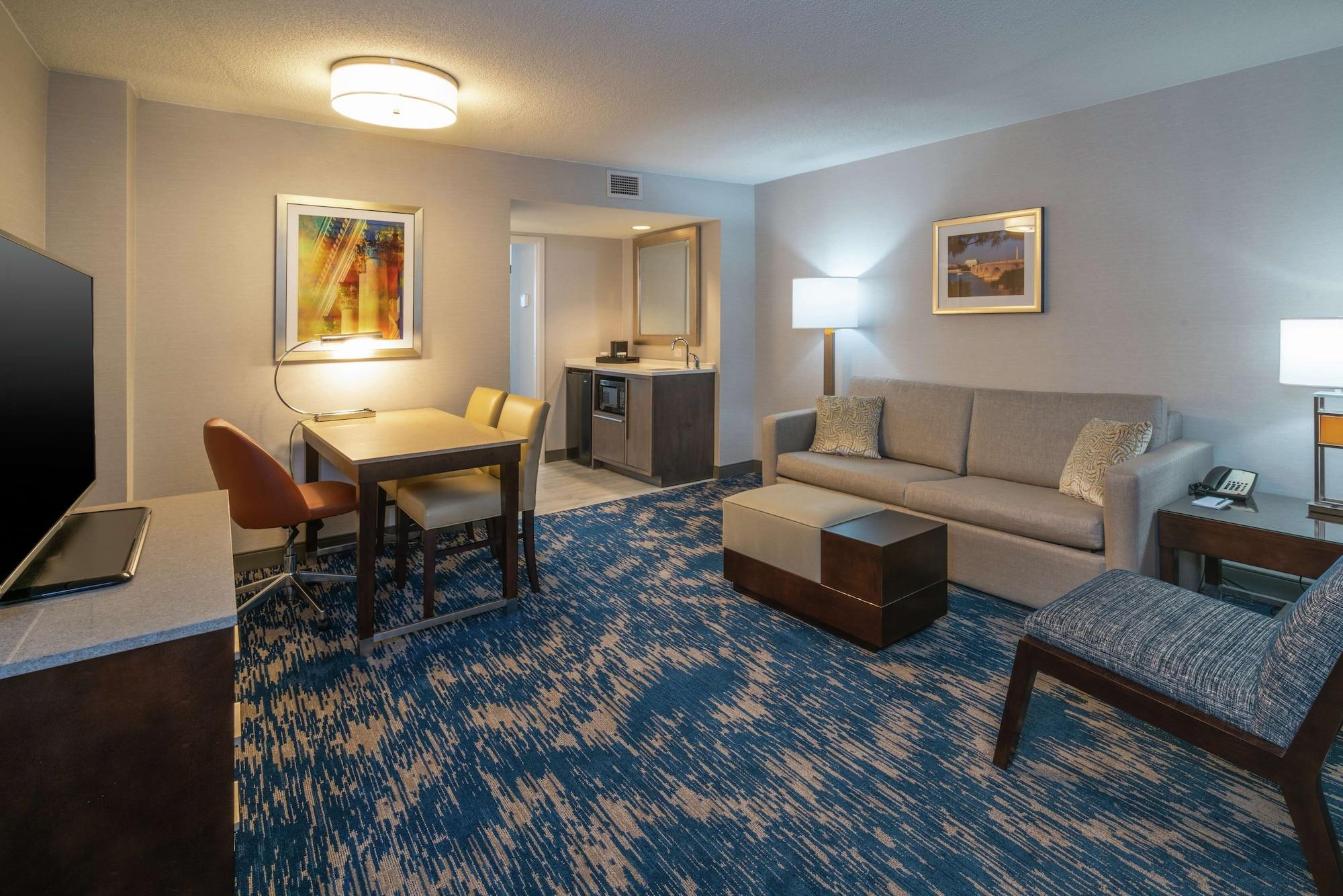 Embassy Suites By Hilton Alexandria Old Town Zewnętrze zdjęcie