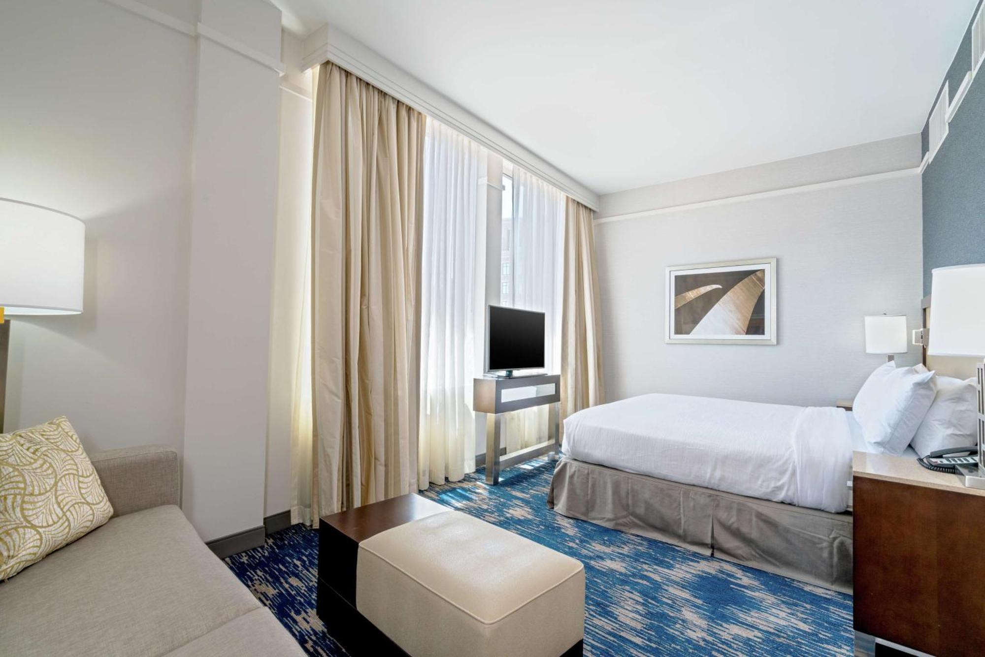 Embassy Suites By Hilton Alexandria Old Town Zewnętrze zdjęcie