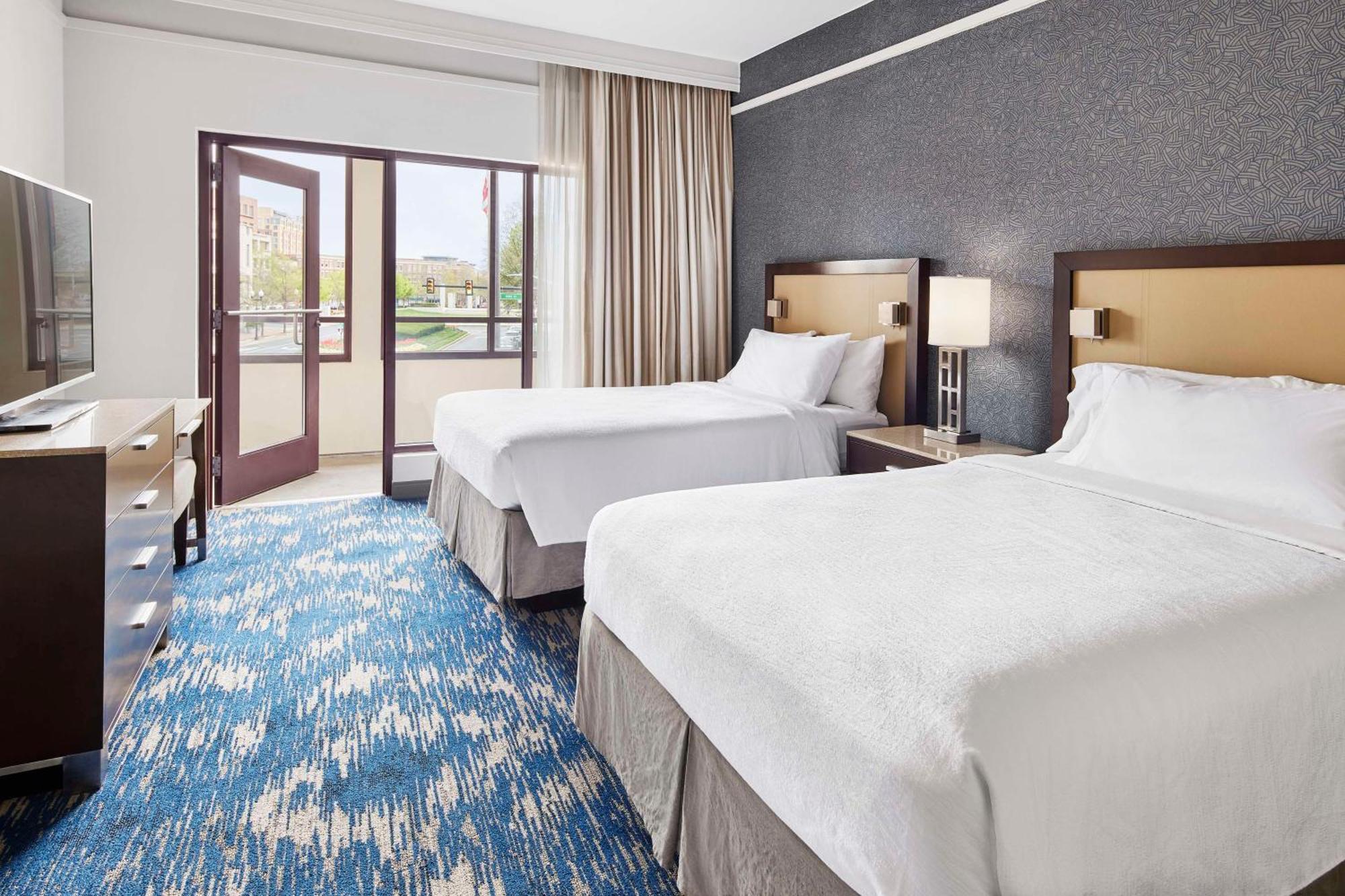Embassy Suites By Hilton Alexandria Old Town Zewnętrze zdjęcie